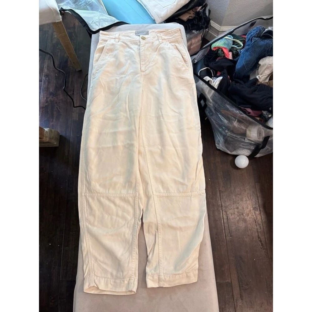 Everlane beige barrel leg pants